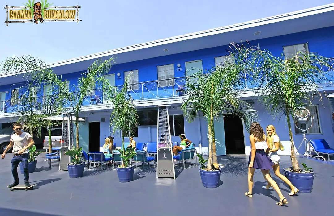 Banana Bungalow Hollywood Hotel & Hostel-1